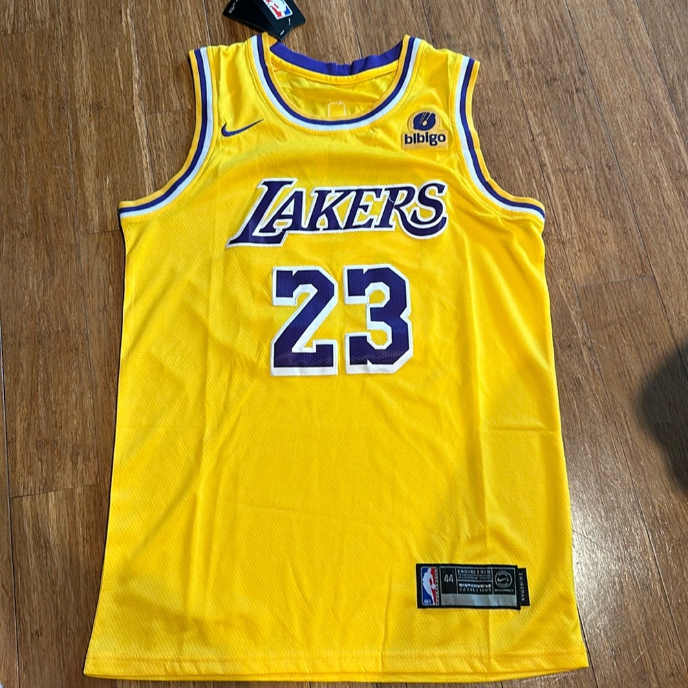 LeBron James Lakers Jersey